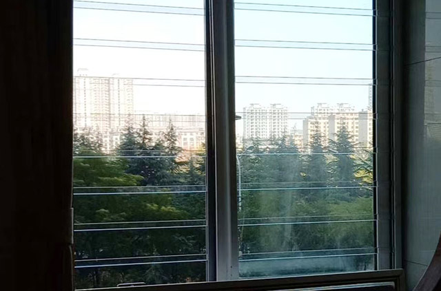 多功能隱形防護窗